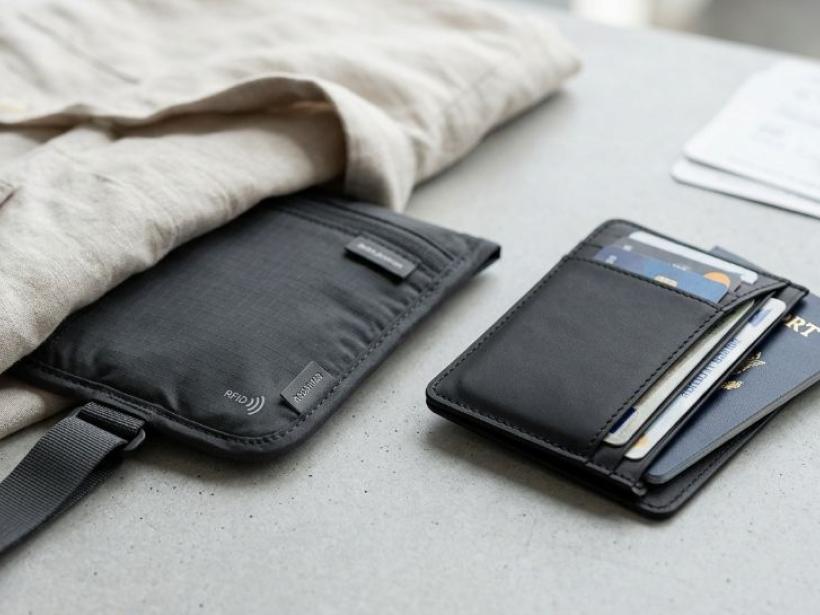 Best Hidden Travel Wallet 2026: Security and Style Guide photo